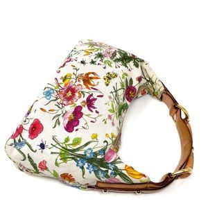 REPOSH 🌸Medium Floral Gucci Hobo🌸